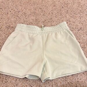 Green soft stream shorts